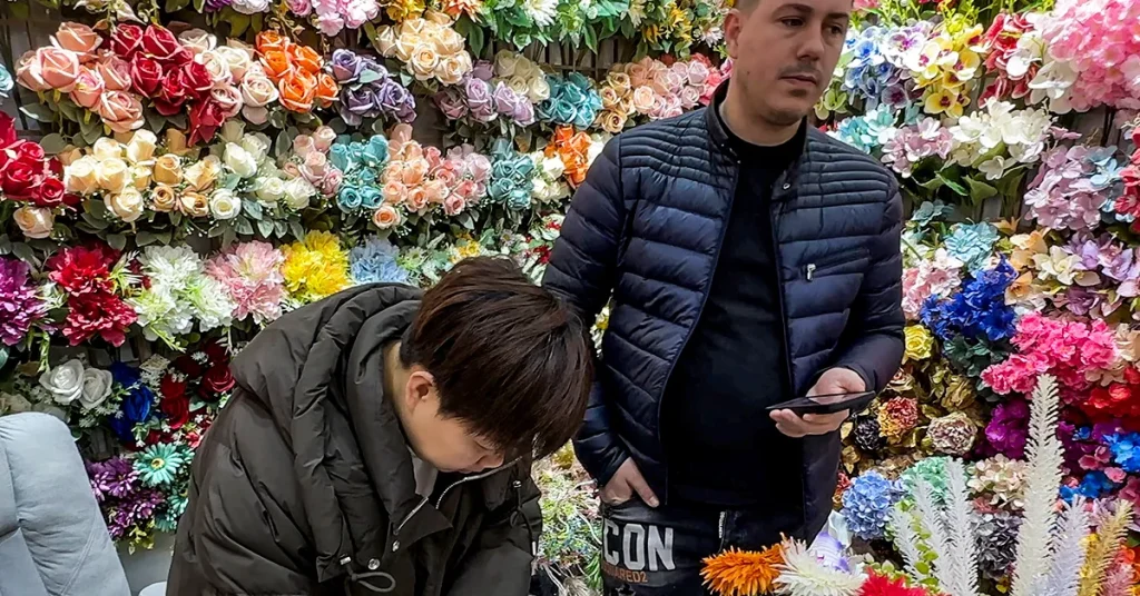 Yiwu Flower Market Your Guide to Artificial Blooms 3
