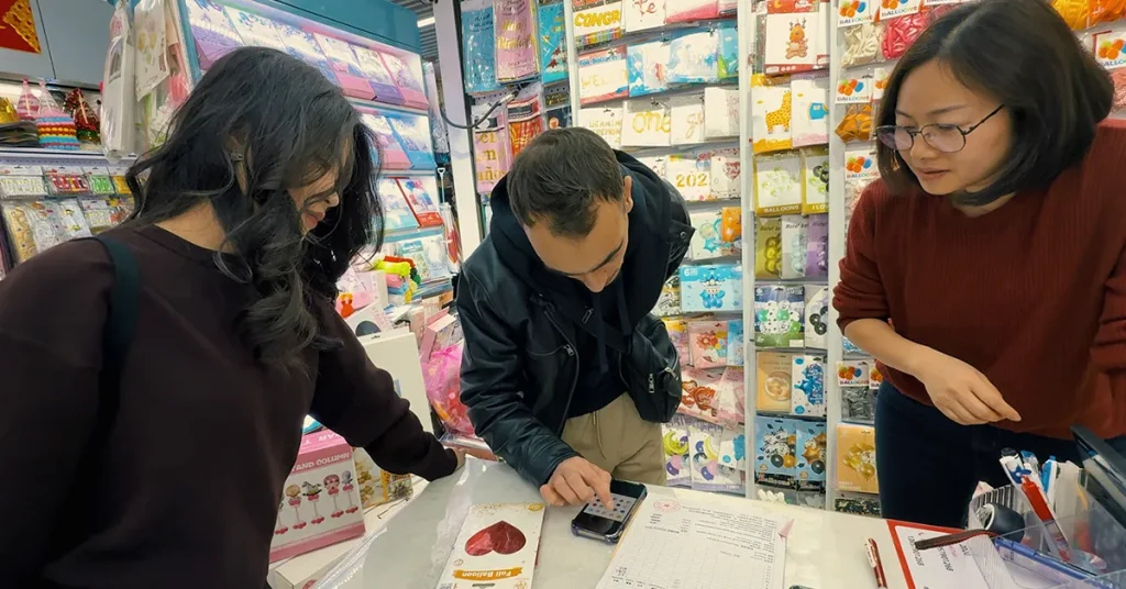 Yiwu Sourcing Agent for Bulk Buyer Behind the Scenes in Yiwu Market shop party